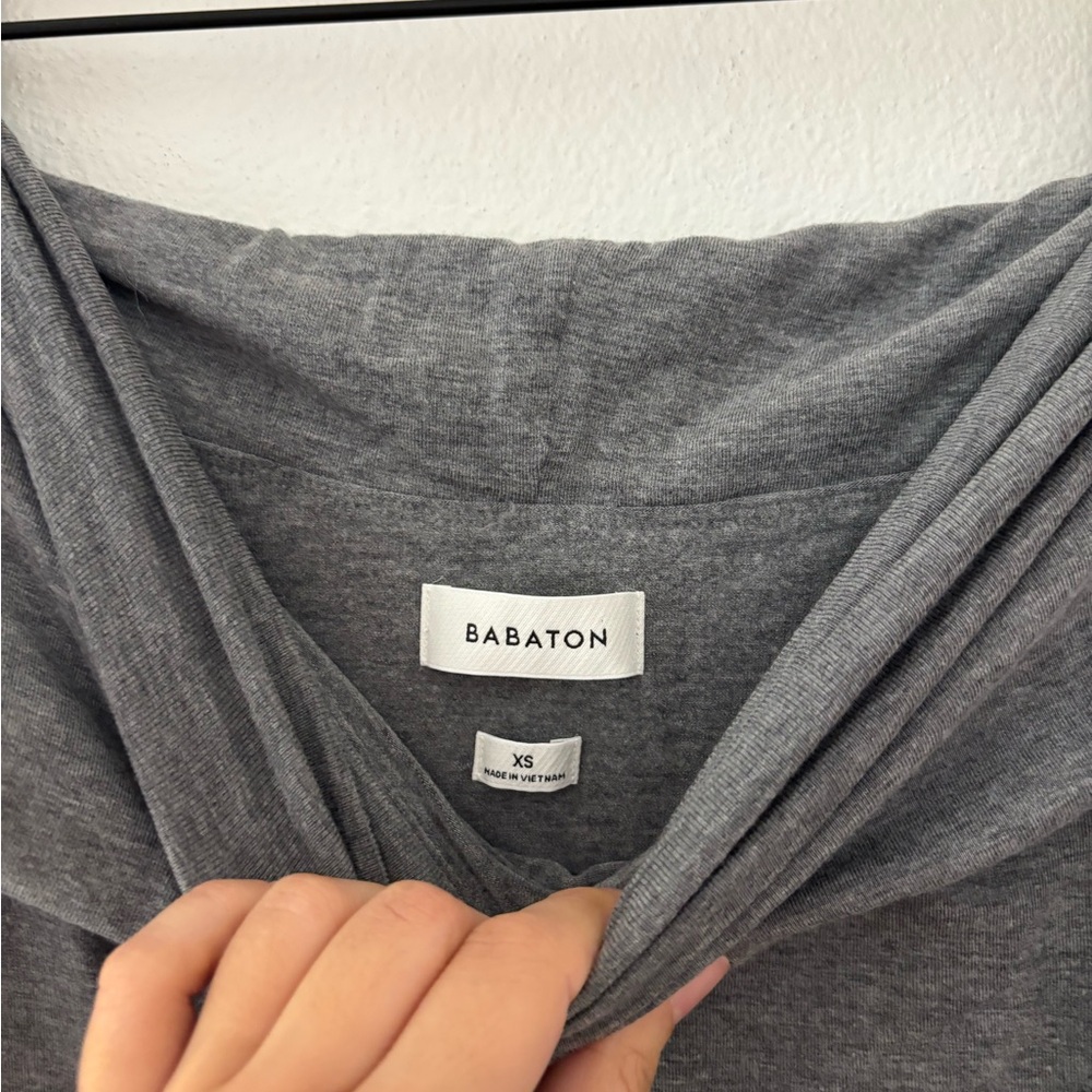 Aritzia babaton streamline top - Picture 3 of 3